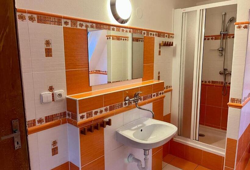 پانسیون Penzion Horal