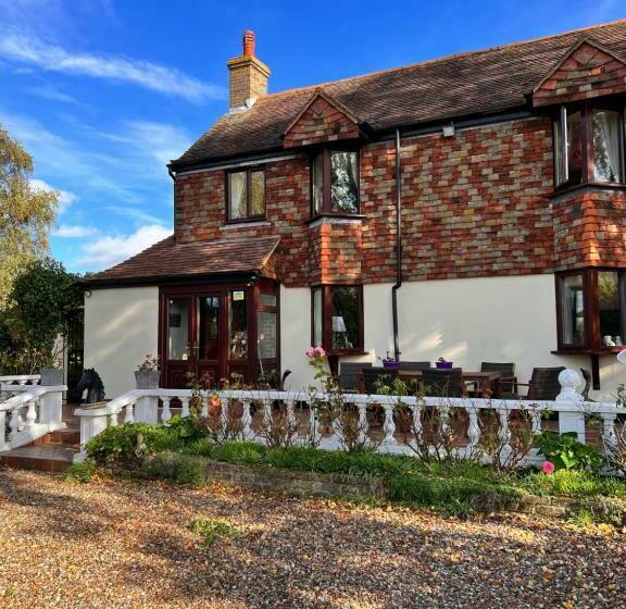 ペンション Reynolds Farm Guesthouse