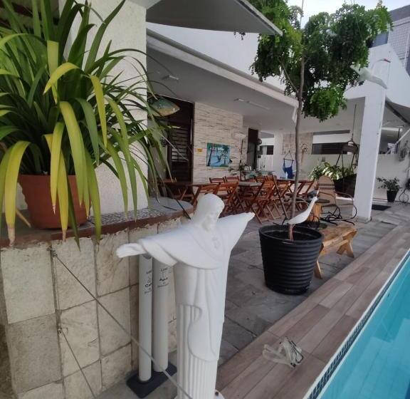 פנסיון Thematic Pousada