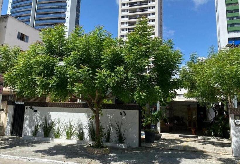 פנסיון Thematic Pousada