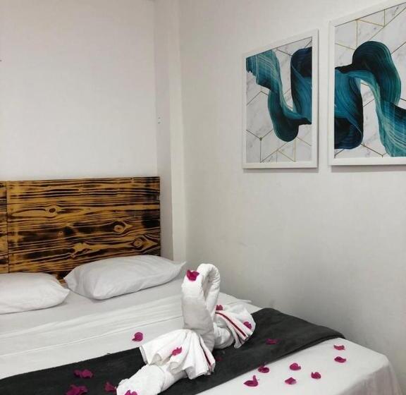 פנסיון Thematic Pousada