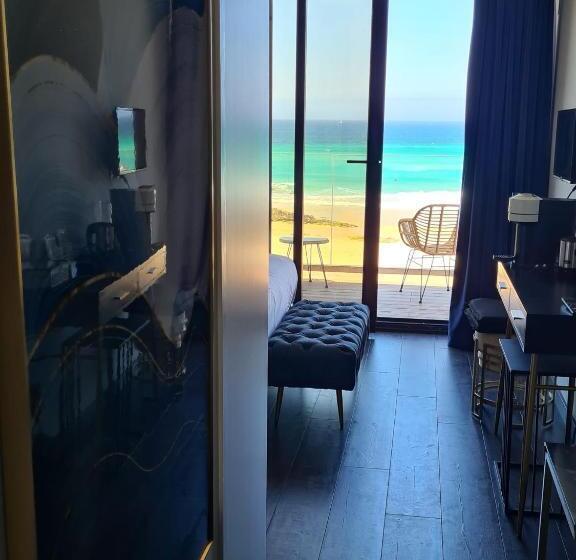 هاستل Neboa De Doniños