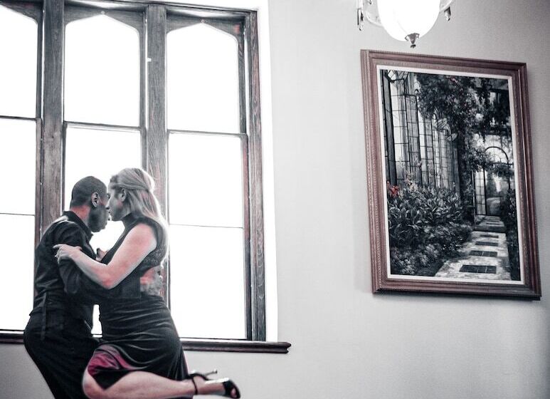 住宿加早餐  Frederick Stearns House Historic Inn