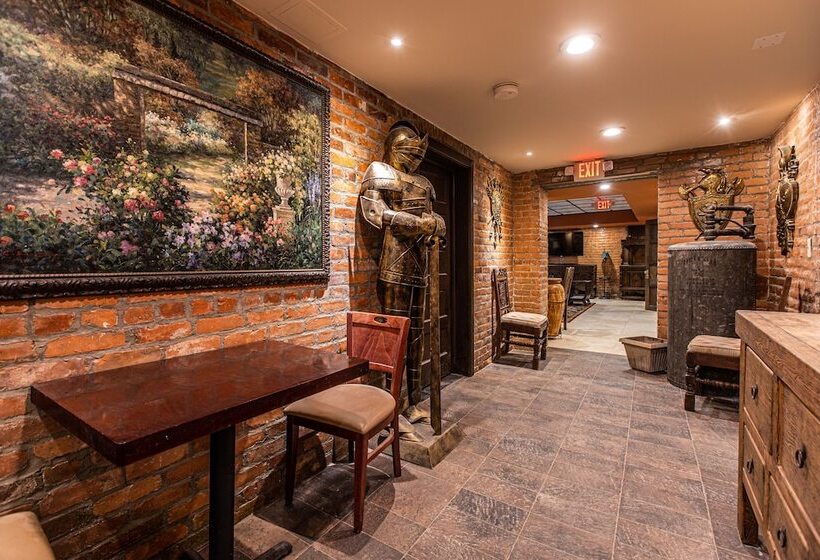 住宿加早餐  Frederick Stearns House Historic Inn