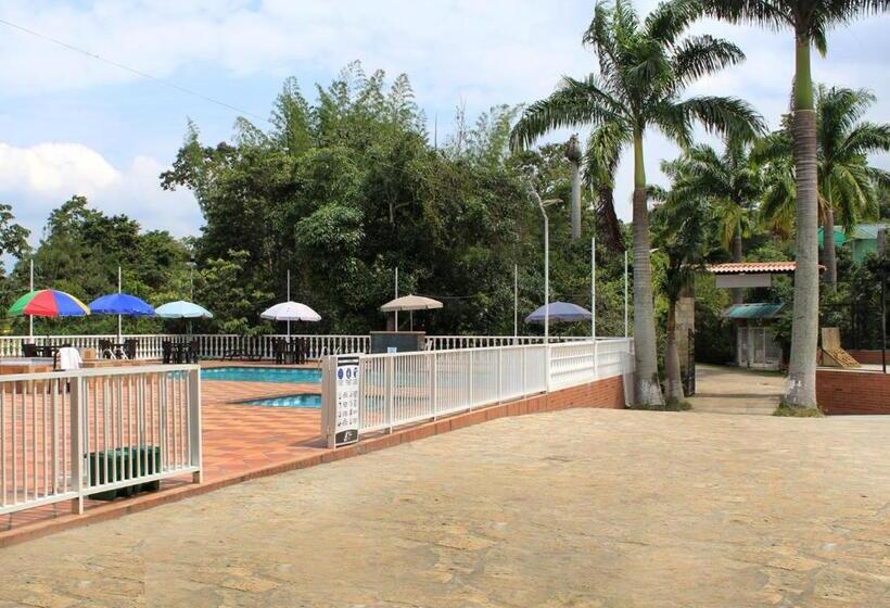 Finca Hotel Villa Gladys En Mesitas Del Colegio