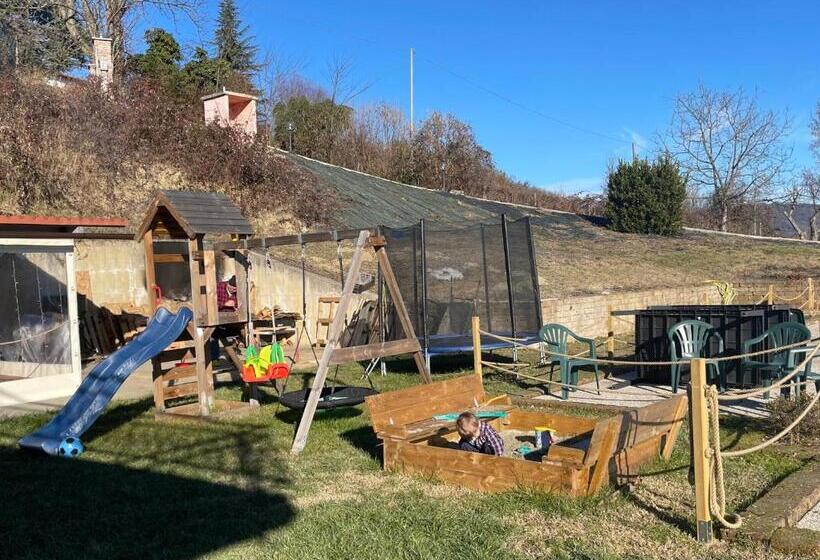 בית מלון כפרי Agriturismo Ippocastano