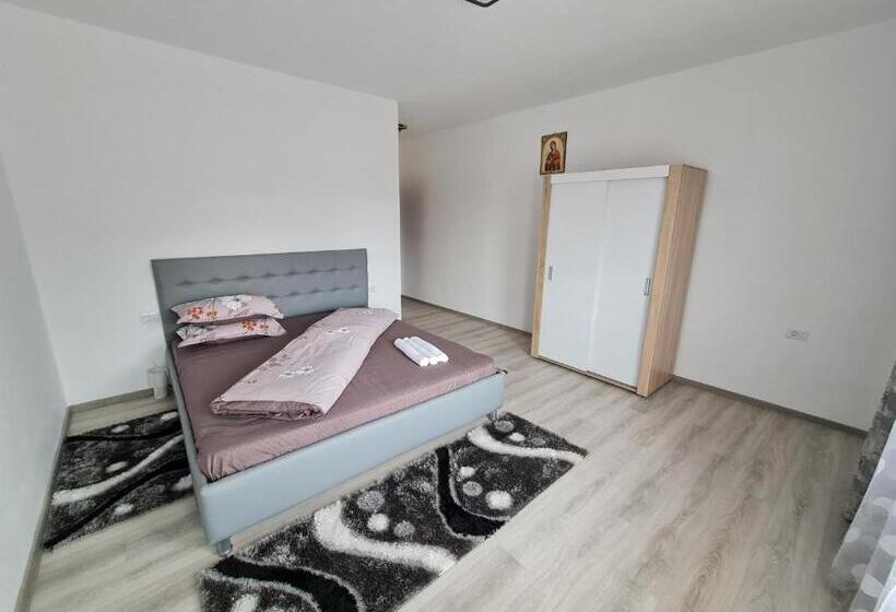 בית מלון כפרי Agropensiunea Maya Andrei