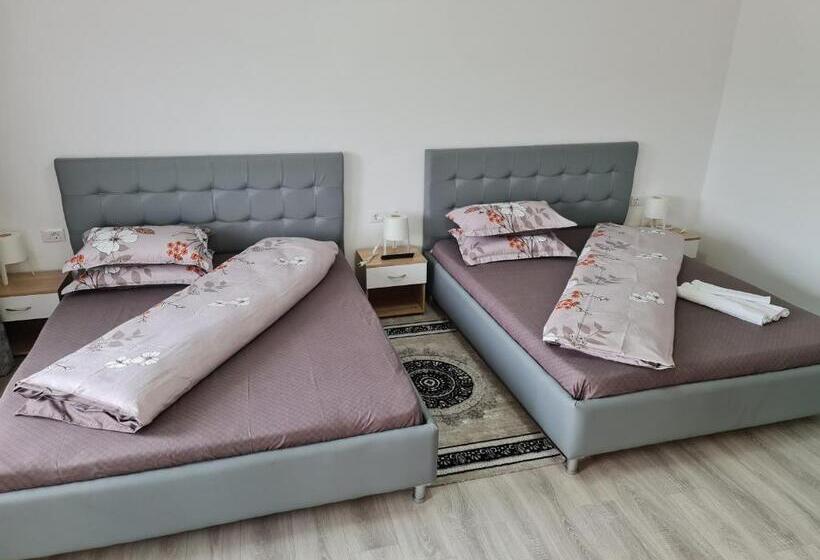 בית מלון כפרי Agropensiunea Maya Andrei