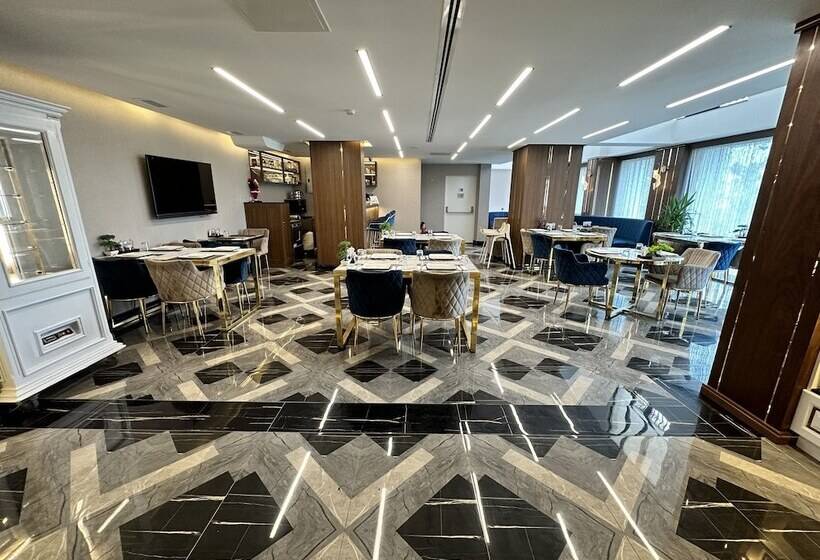 Trademark Collection By Wyndham Operla Airport Hotels