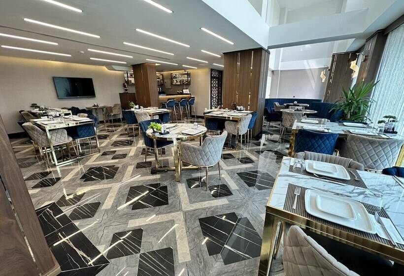 Trademark Collection By Wyndham Operla Airport Hotels