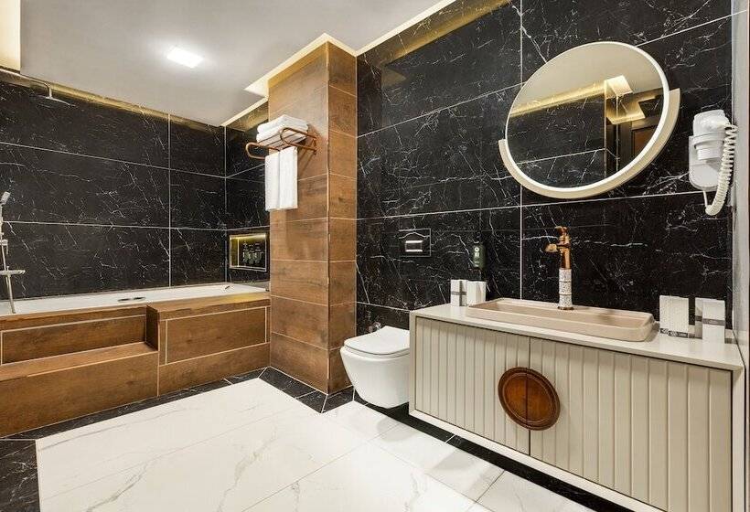 Trademark Collection By Wyndham Operla Airport Hotels