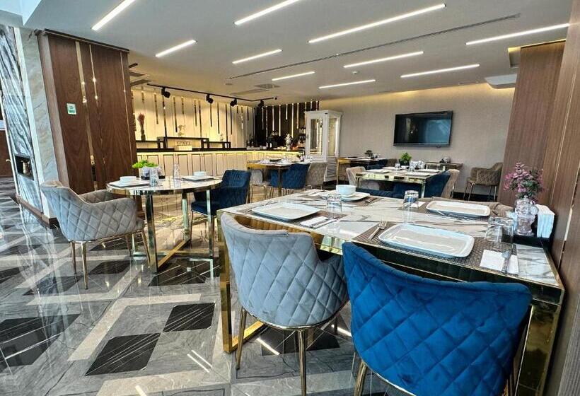 Trademark Collection By Wyndham Operla Airport Hotels