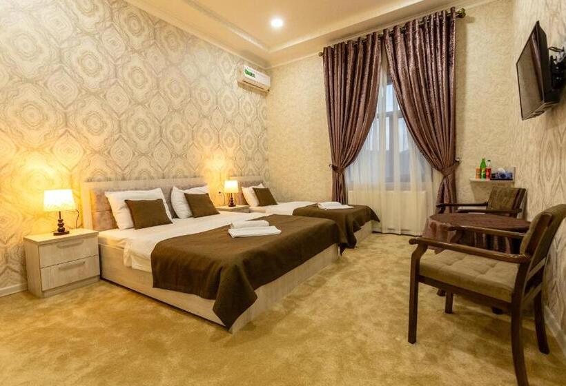 ホテル Osiyo Plaza