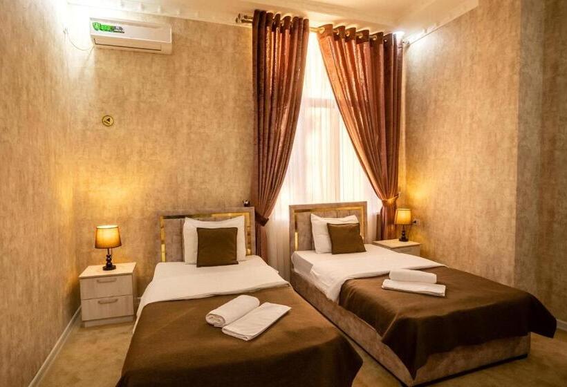 ホテル Osiyo Plaza