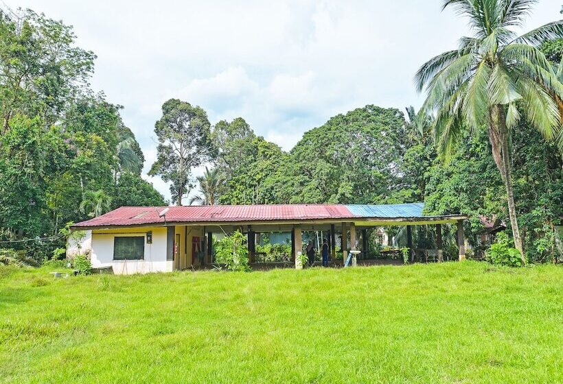 فندق Oyo 90657 D Ambang Resort