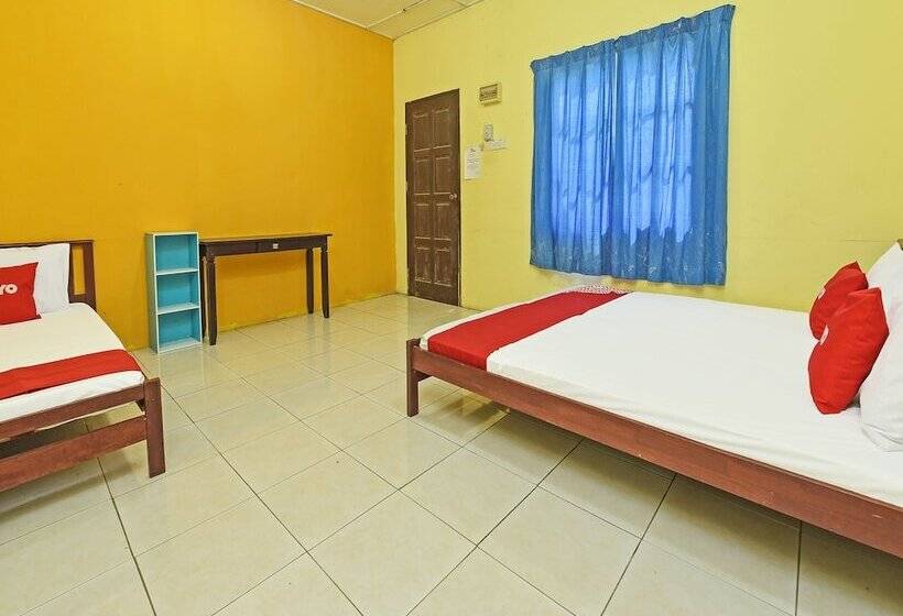 فندق Oyo 90657 D Ambang Resort
