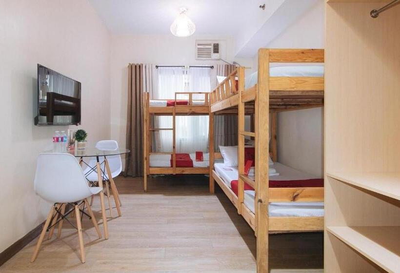 בית מלון כפרי Reddoorz Plus @ Cuarto Verde Staycation