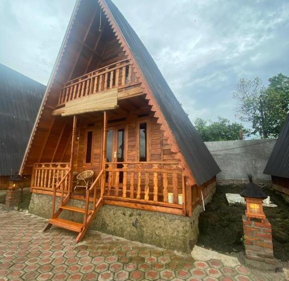 Отель Resort & Resto Talaga Sundayana