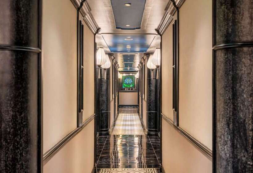 هتل Verdure Lotus Classic Cruise