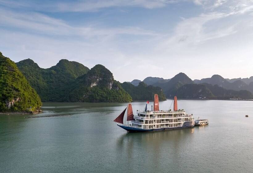 هتل Verdure Lotus Classic Cruise