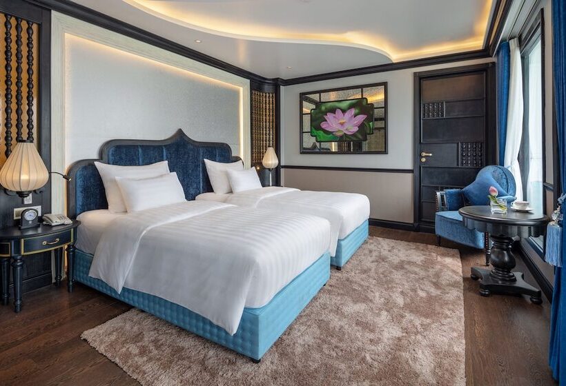 هتل Verdure Lotus Classic Cruise