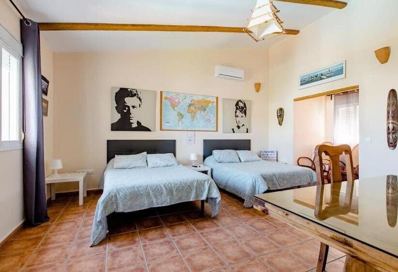 פנסיון Apartamento Privado Con Piscina Y Jardin Compartidos