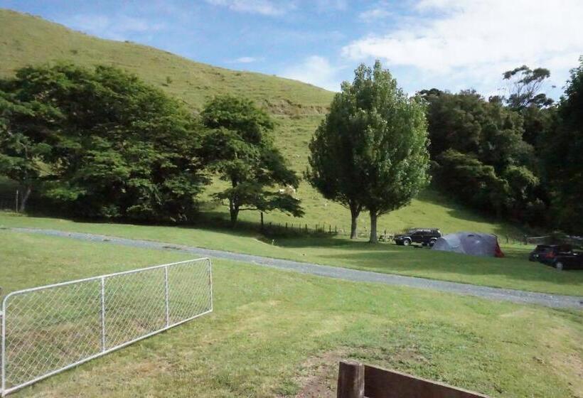 膳宿费 Cable Bay Farm