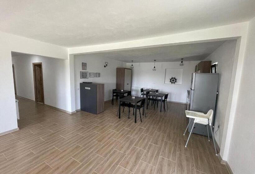 ペンション Casa Almi