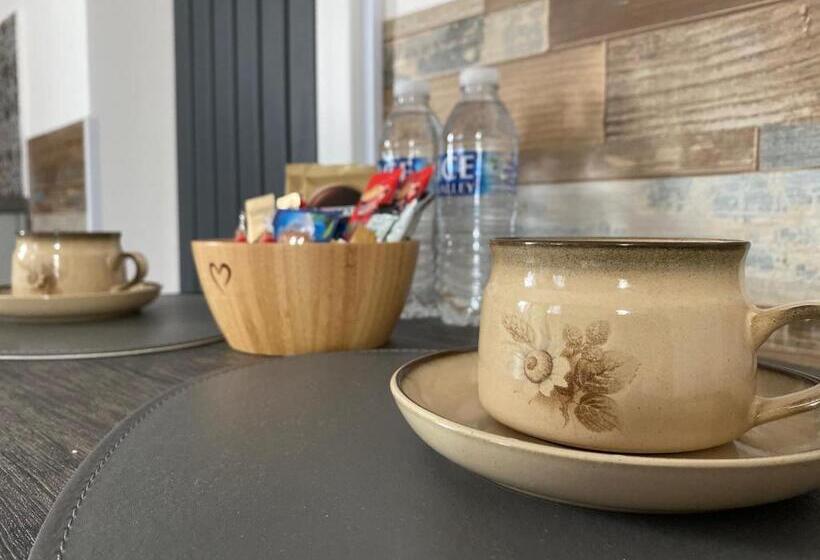 بنسيون Cristina Modern