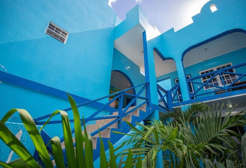 پانسیون Edwards Guesthouse