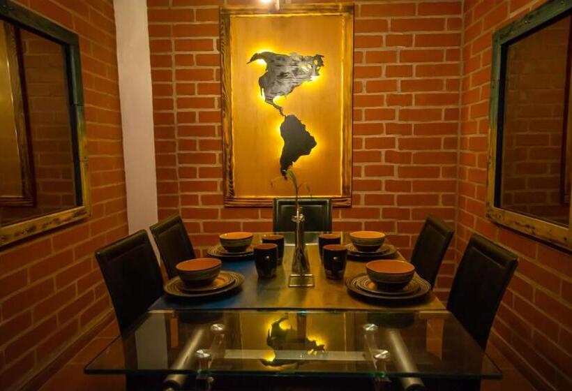 펜션 Le Chateau Guatape