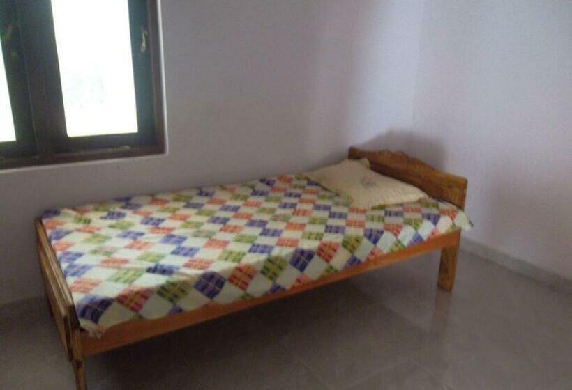 بنسيون Rest At Katharagama