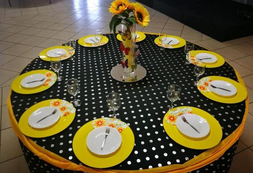 ペンション Sha Henné S Guesthouse