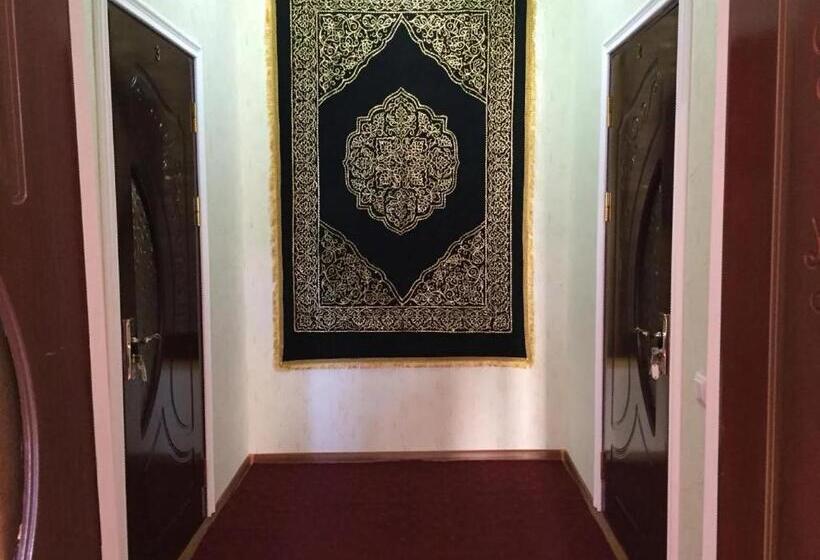 פנסיון Tohir Ota Guest House