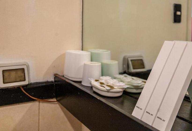 Spacious Penthouse Near Naia With 24 7 Convenience