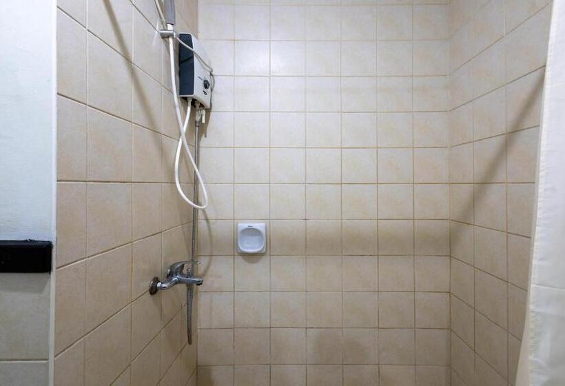 Spacious Penthouse Near Naia With 24 7 Convenience