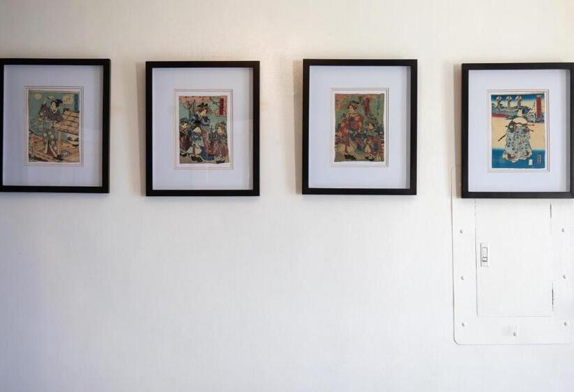 Spacious Penthouse Near Naia With 24 7 Convenience