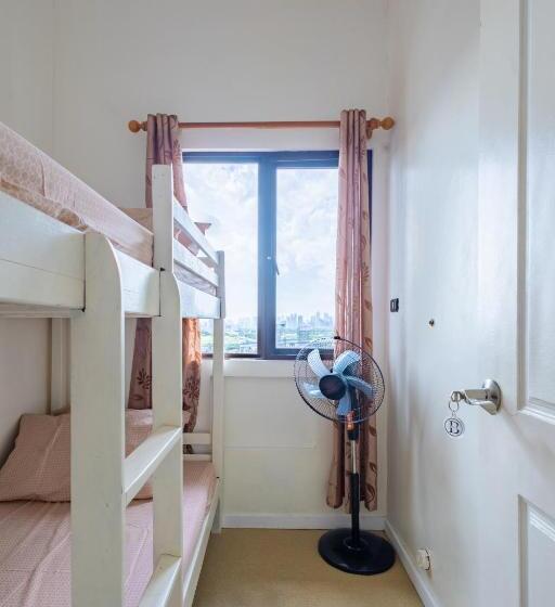 Spacious Penthouse Near Naia With 24 7 Convenience