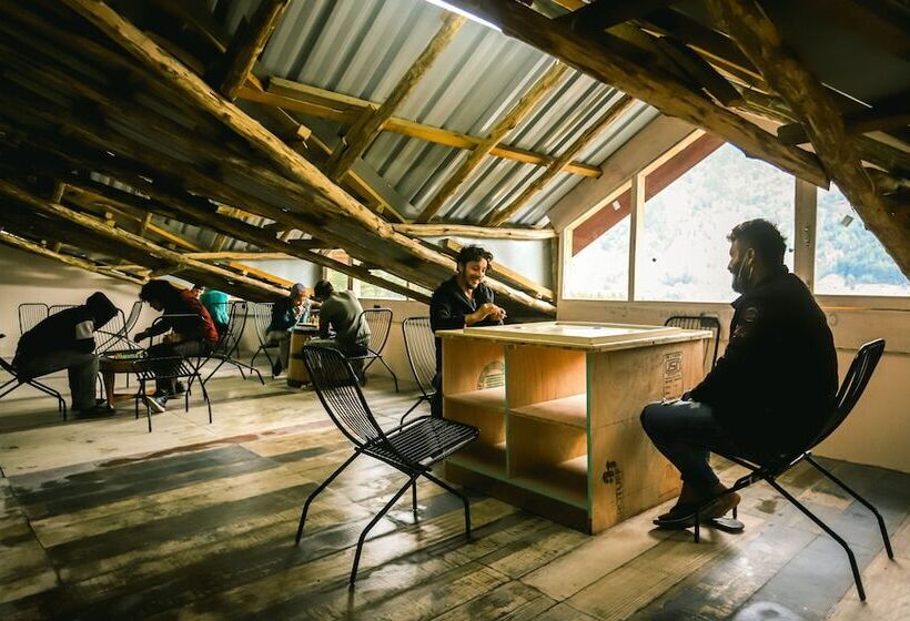 Smuggler Resort Near Khatusham & Hadimba Temple With Parking & Swimming Pool