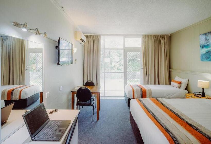 Artesian Spa Motel