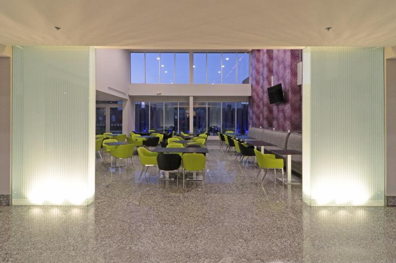 Holiday Inn Express Hotel & Suites Hermosillo, An Ihg