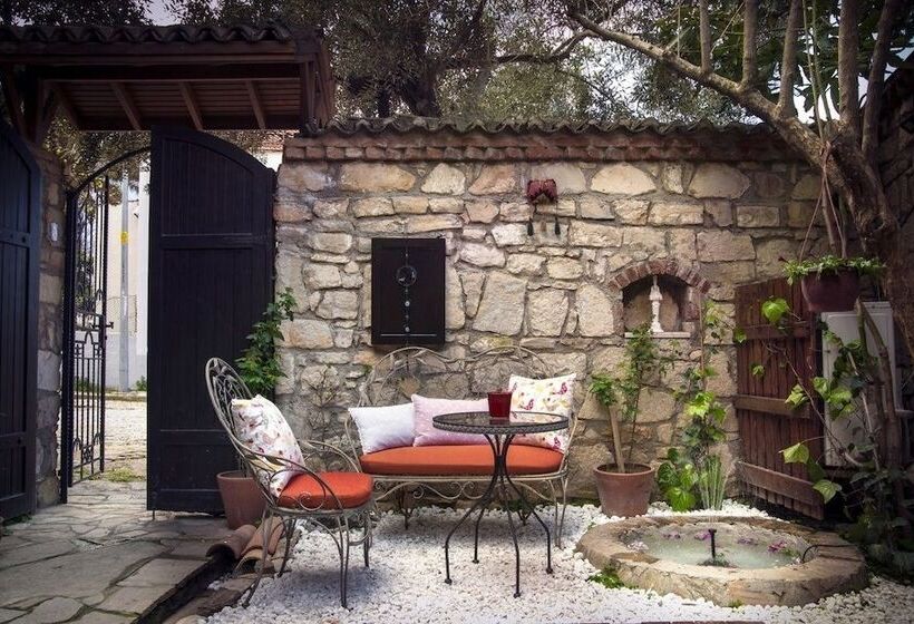 בית מלון כפרי Artemis Selcuk Suites