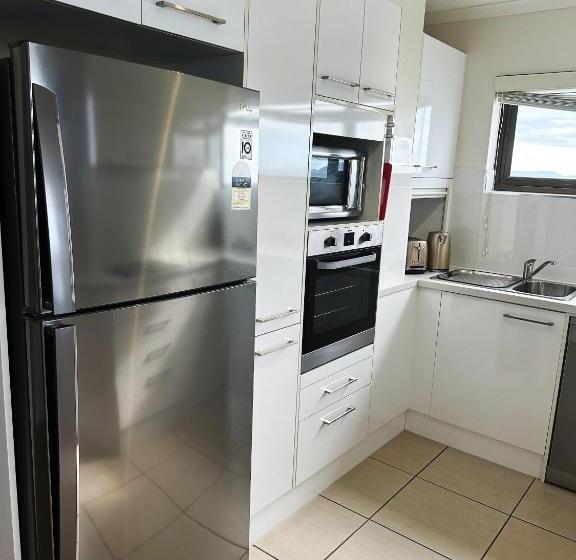 هتل Banyandah Towers