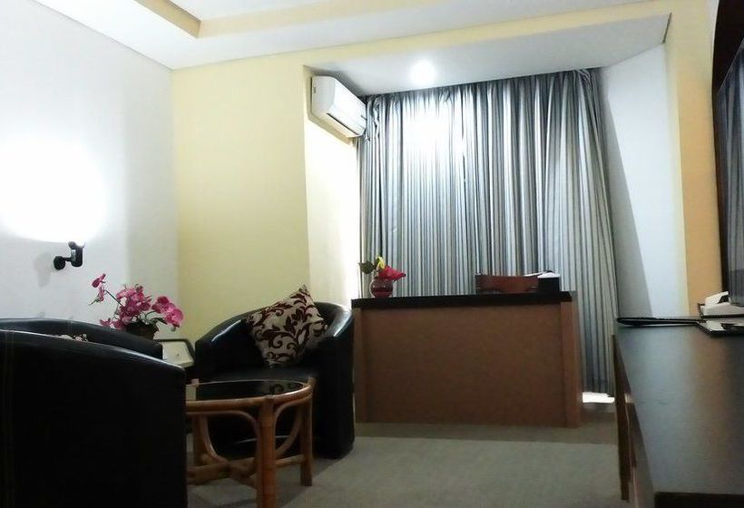 Benakutai Hotel And Apartemen