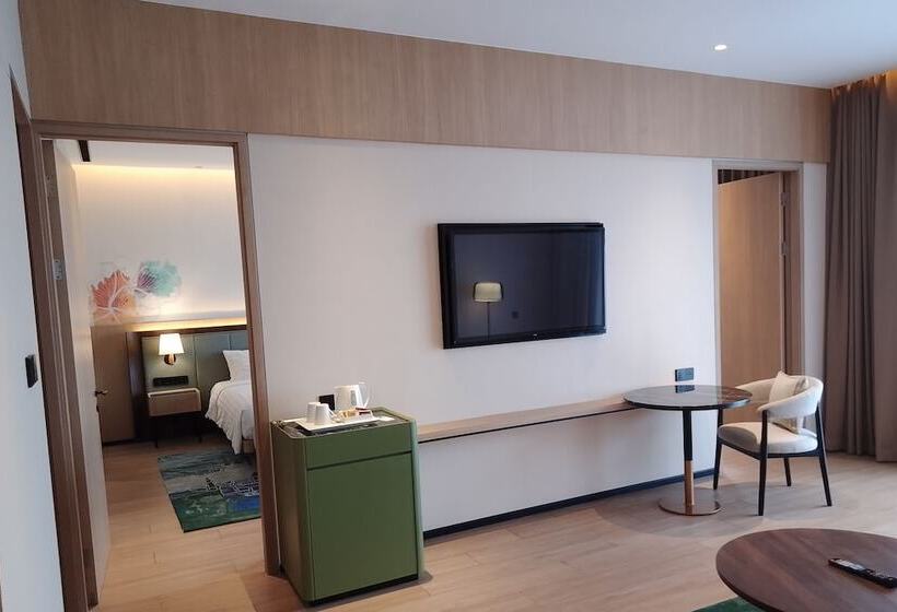 בית מלון כפרי Holiday Inn Lampung Bukit Randu By Ihg