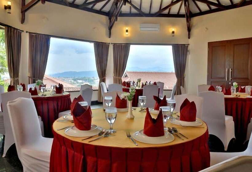 בית מלון כפרי Holiday Inn Lampung Bukit Randu By Ihg