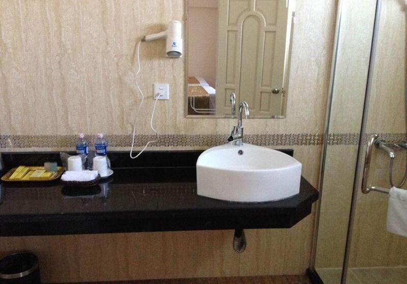 هتل Classic Hoang Long