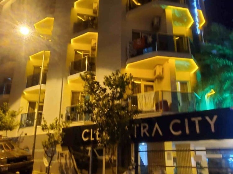 ホテル Cleopatra City