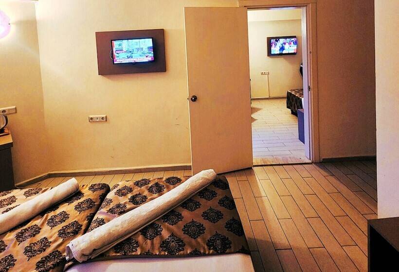 ホテル Cleopatra City