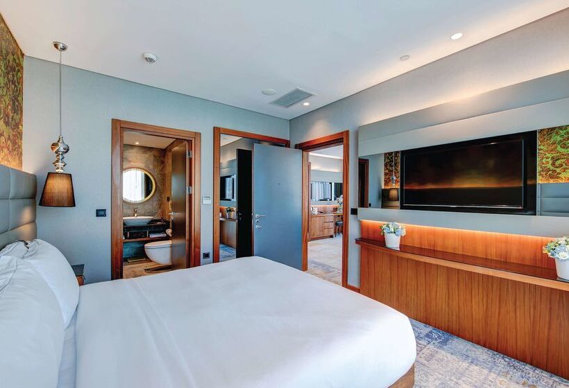 Doubletree By Hilton Hotel Istanbul   Piyalepasa